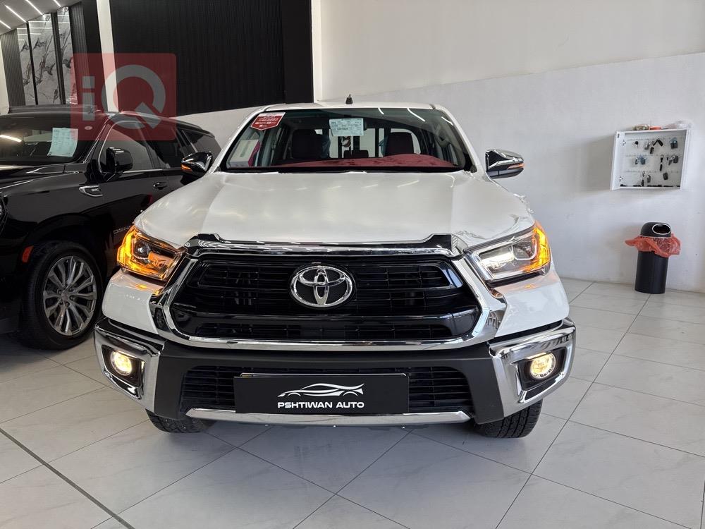 تويوتا هايلوكس